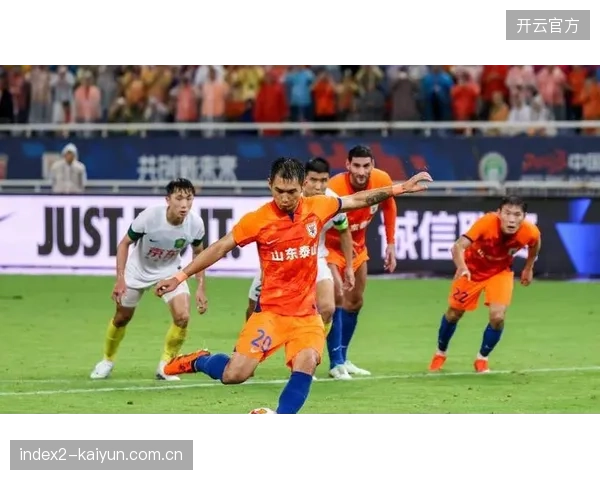 山东泰山队计划在夏窗引进乌索式强力后腰，以补强中场防守硬度